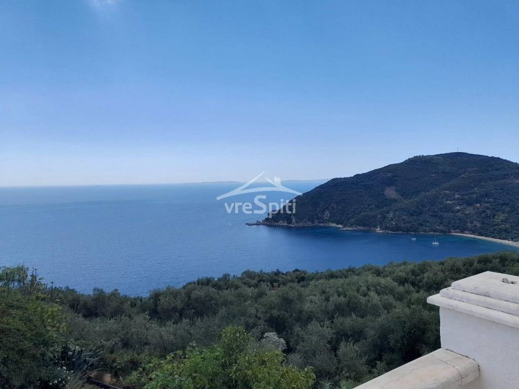 ΘΕΑ ΚΑΤΟΙΚΙΑΣ