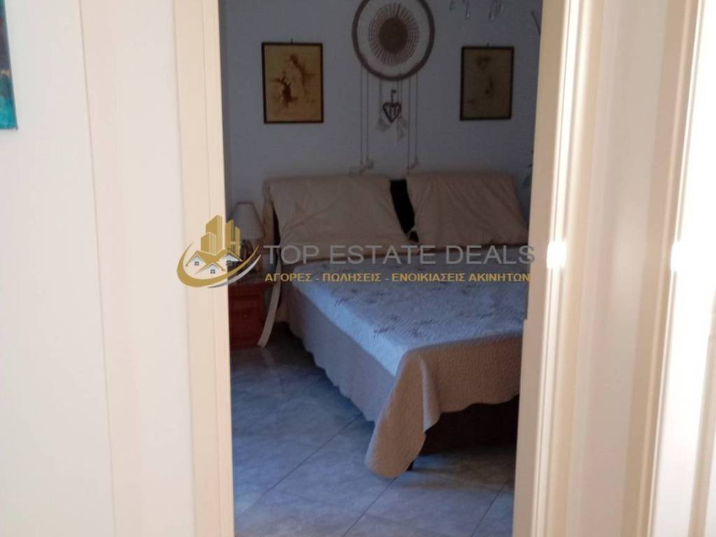 Είσοδος 1ου υπνοδωματίου