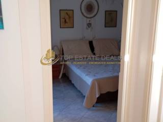 Είσοδος 1ου υπνοδωματίου