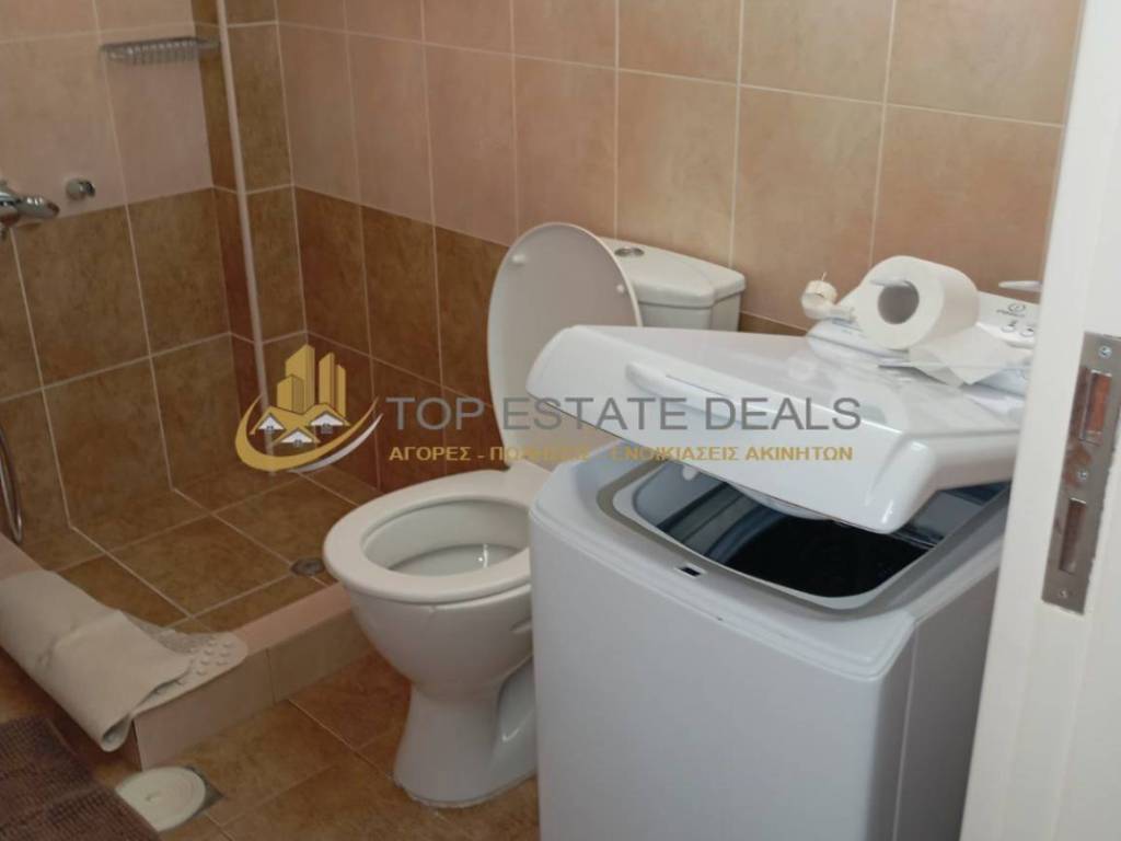 Mpanio -ntoyziera -plynterio ano phortoses