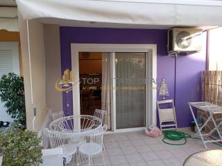 Apopse 2es berantas -klimatistiko -trapezia -tenta