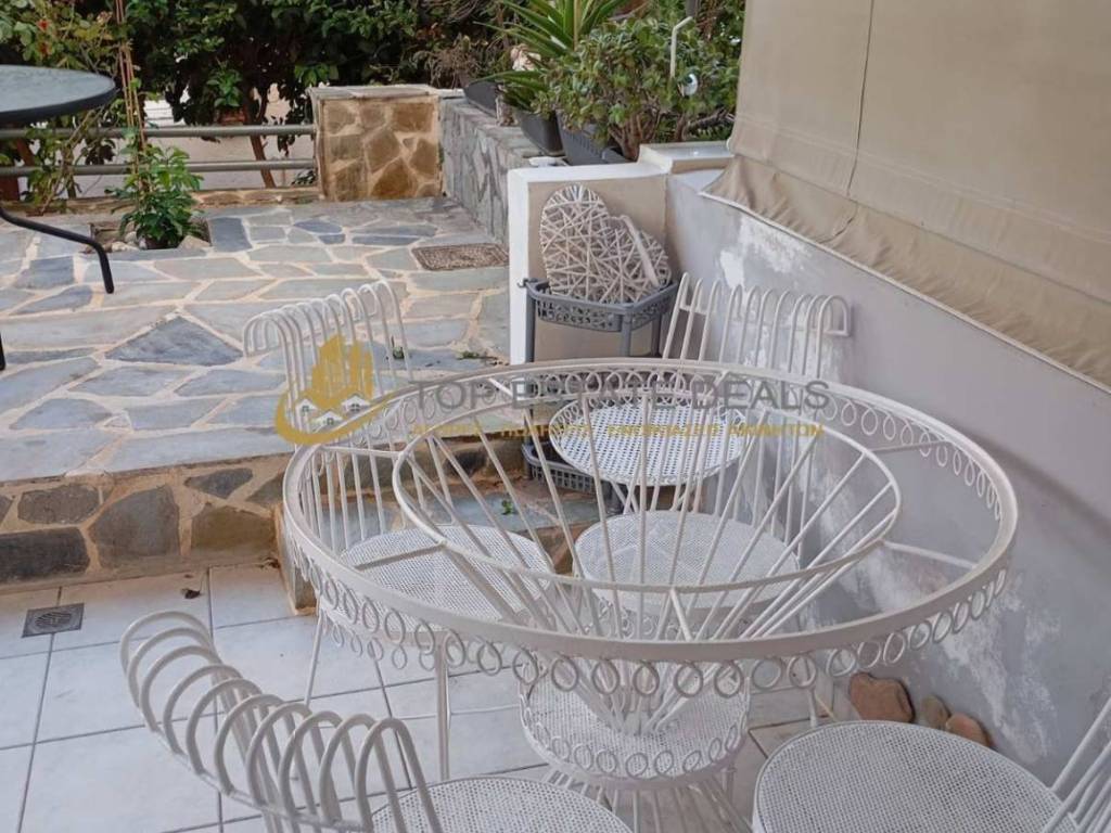 τραπεζάκια 2ου μπαλκονιού -τέντες