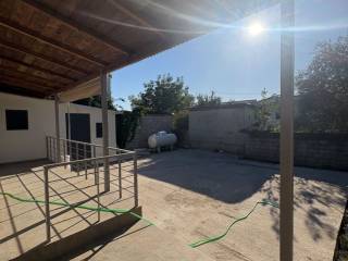 Exoterika e monokatoikia