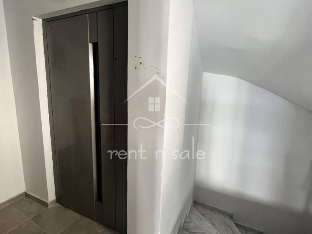 Είσοδος οικοδομής