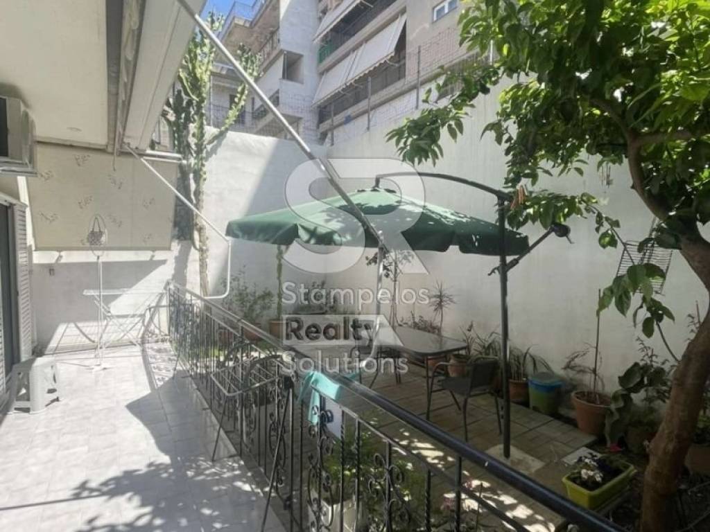 Θέα από μπαλκόνι