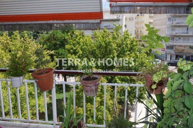 Θέα από μπαλκόνι