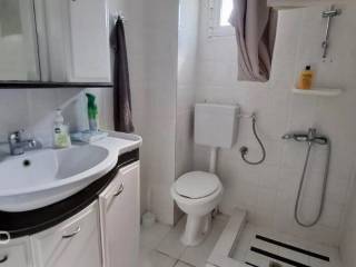 Forumland Real Estate, Μπάνιο