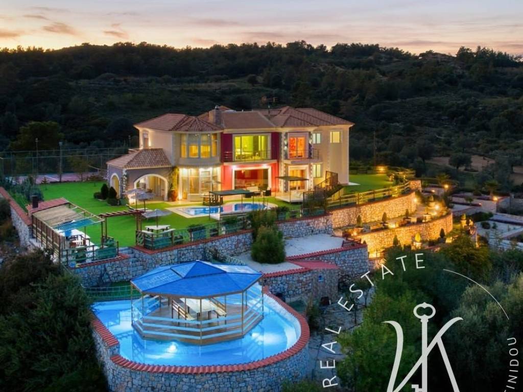 Εσωτερικοι χώροι