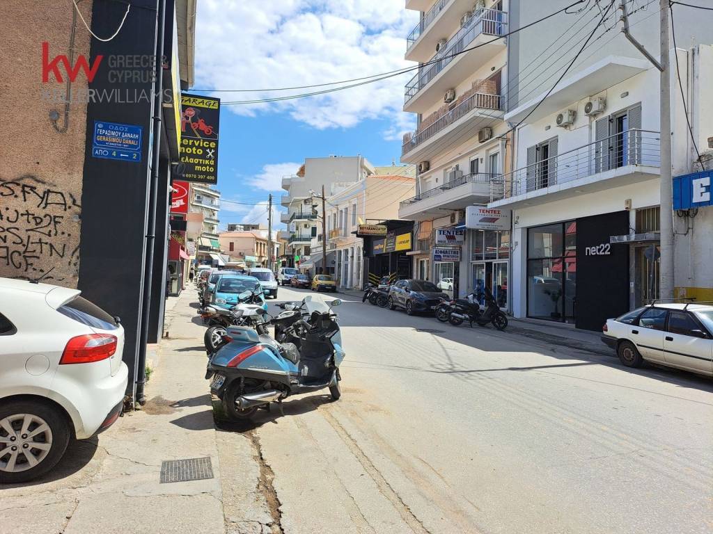 Εσωτερικοι χώροι