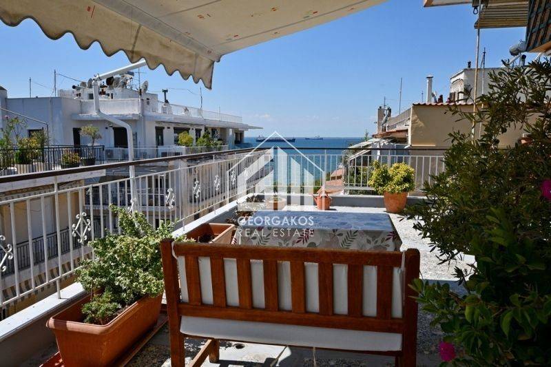 Θέα από μπαλκόνι