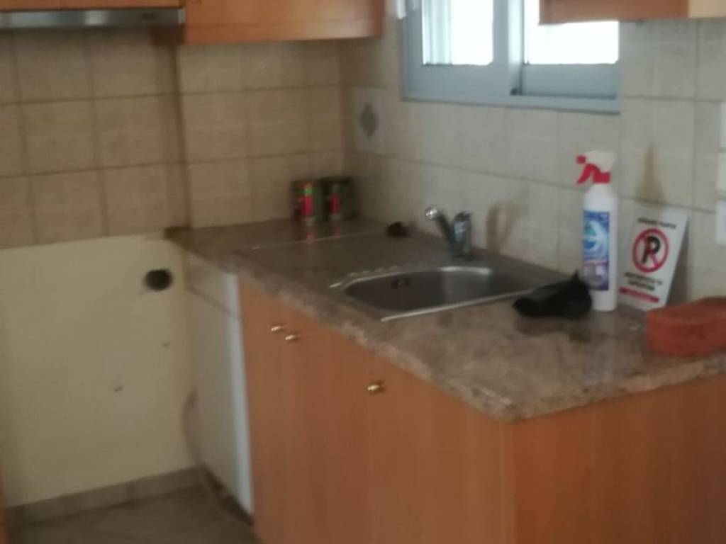 μέρος απ&#039;το κουζινάκι της ισογ.γκαρσονιέρας