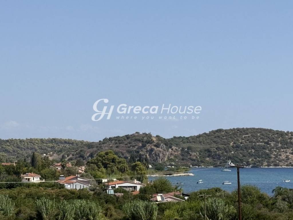 Παραθαλάσσια μονοκατοικία με θέα θάλαασα στην Επίδαυρο