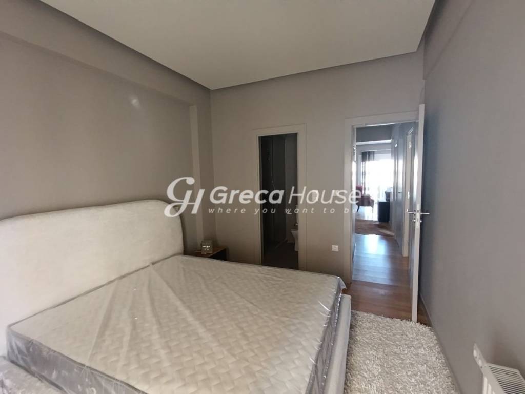 Πολυτελές ρετιρέ με απεριόριστη θέα – Ιλίσια