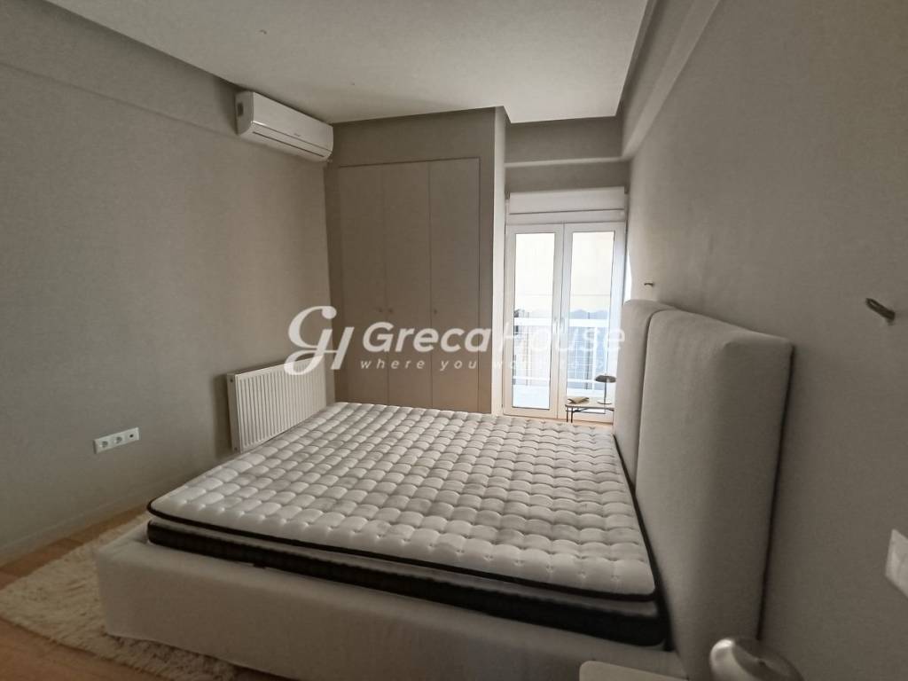 Πολυτελές ρετιρέ με απεριόριστη θέα – Ιλίσια