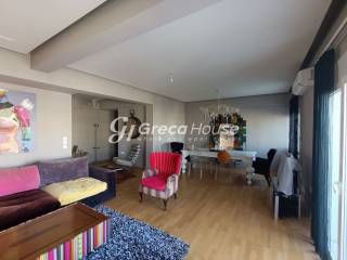 Πολυτελές ρετιρέ με απεριόριστη θέα – Ιλίσια