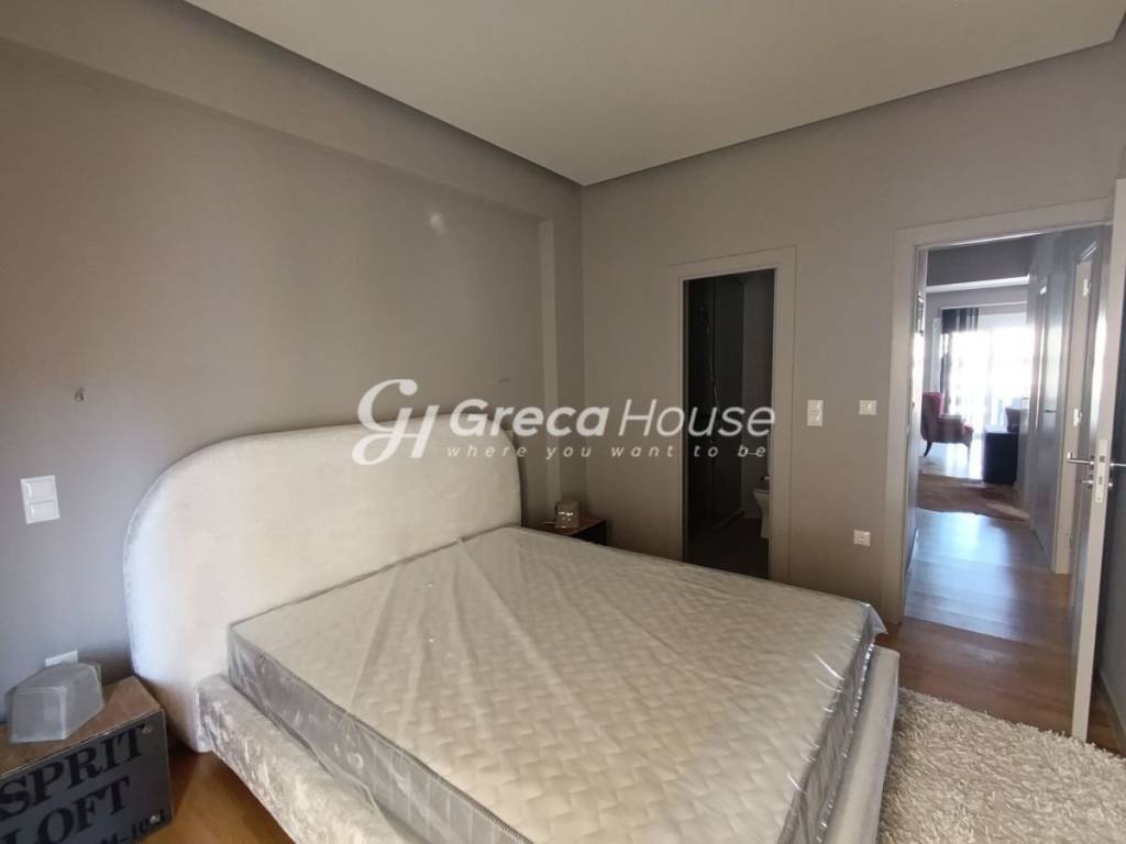 Πολυτελές ρετιρέ με απεριόριστη θέα – Ιλίσια