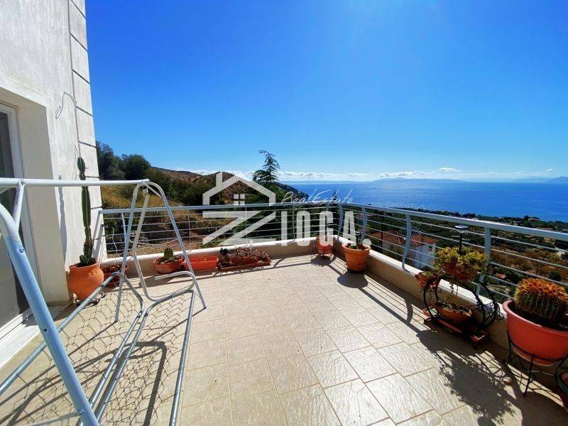 Θέα από μπαλκόνι