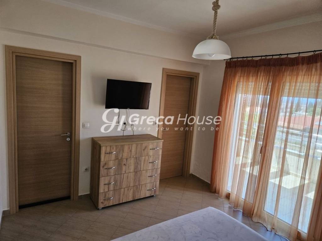 Μεζονέτα με Θέα Θάλασσα και Κάστρο στην Αρχαία Κόρινθο