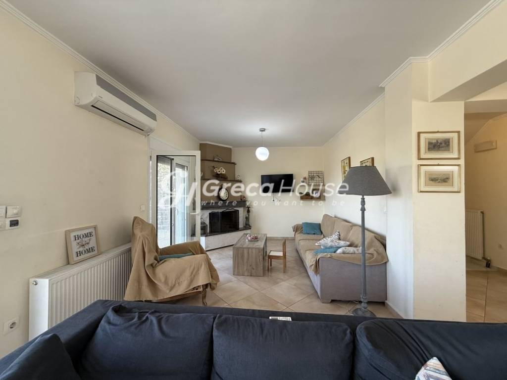 Μεζονέτα με Θέα Θάλασσα και Κάστρο στην Αρχαία Κόρινθο