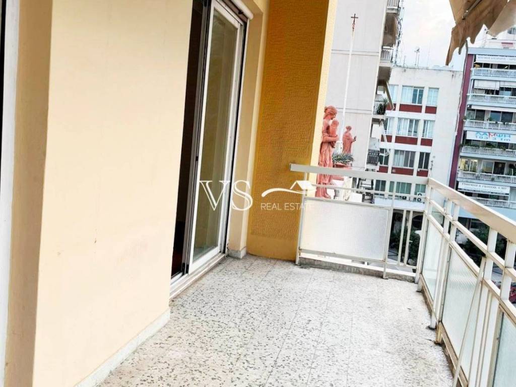 Θέα απο μπαλκόνι