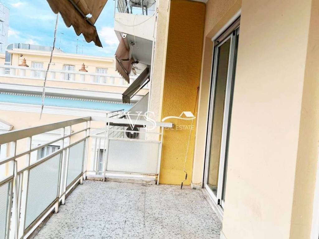 Θέα απο μπαλκόνι