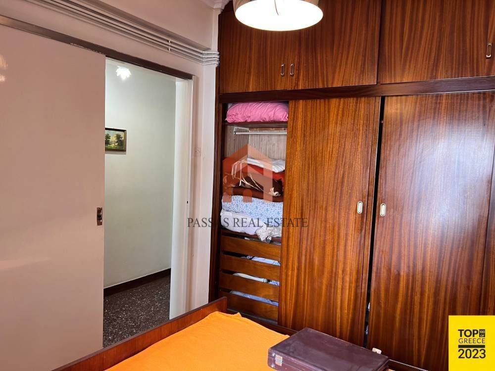 OPISTHIO YPNODOMATIO ME XECHORISTO EXOSTE