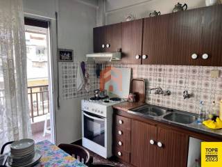 XECHORISTE KOYZINA ME BOETHETIKO, OPISTHIO EXOSTE