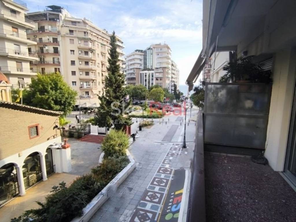 Θέα από μπαλκόνι