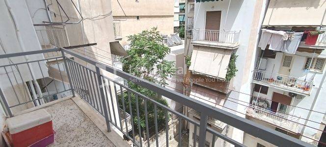 Θέα από μπαλκόνι