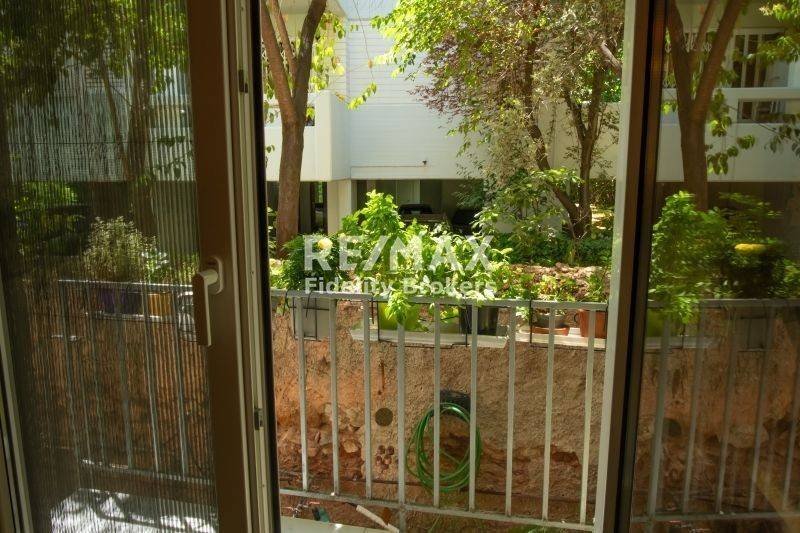 Θέα από μπαλκόνι