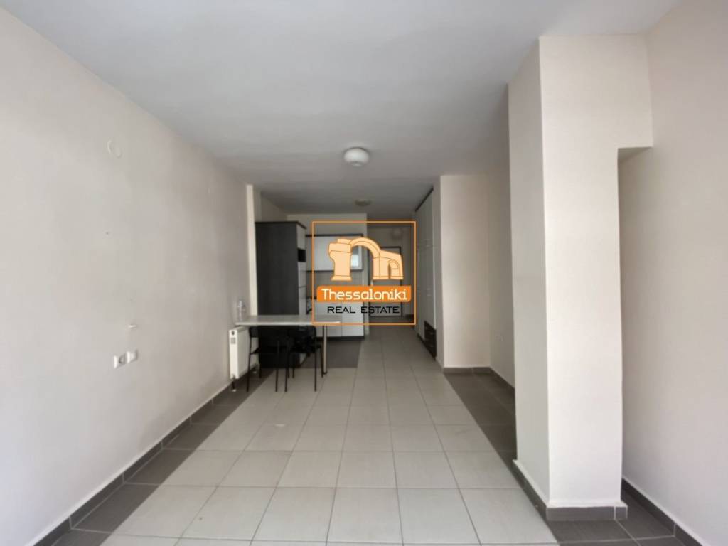 Πλ. Δώδεκα Αποστόλων, Συγκρότημα κατοικιών, 98 τ.μ.