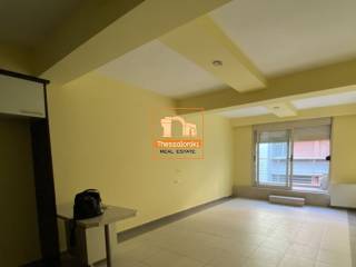 Πλ. Δώδεκα Αποστόλων, Συγκρότημα κατοικιών, 98 τ.μ.