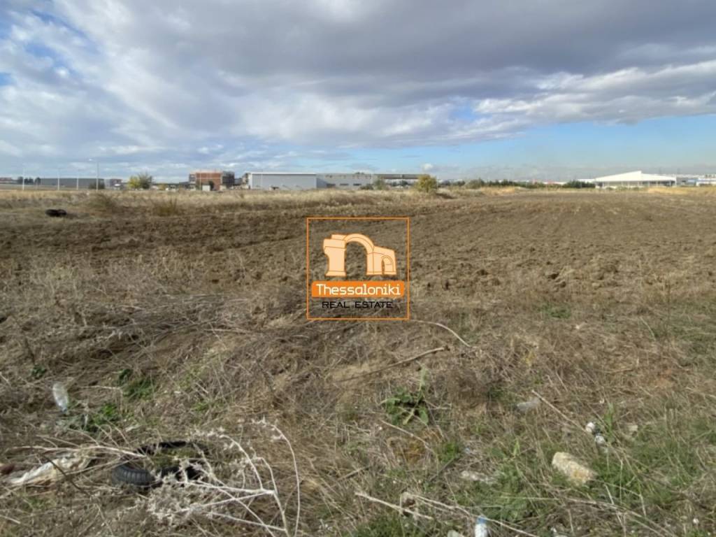 ΒΙ. ΠΑ. Ωραιοκάστρου, Αγροτεμάχιο, 14.000 τ.μ.