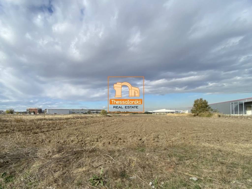 ΒΙ. ΠΑ. Ωραιοκάστρου, Αγροτεμάχιο, 14.000 τ.μ.