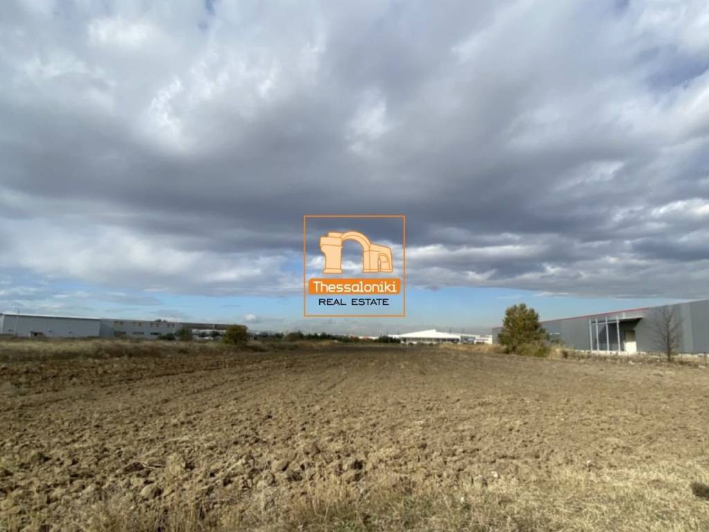 ΒΙ. ΠΑ. Ωραιοκάστρου, Αγροτεμάχιο, 14.000 τ.μ.