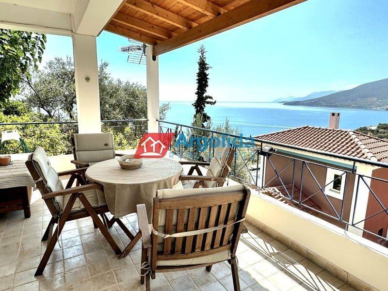 Θέα από μπαλκόνι