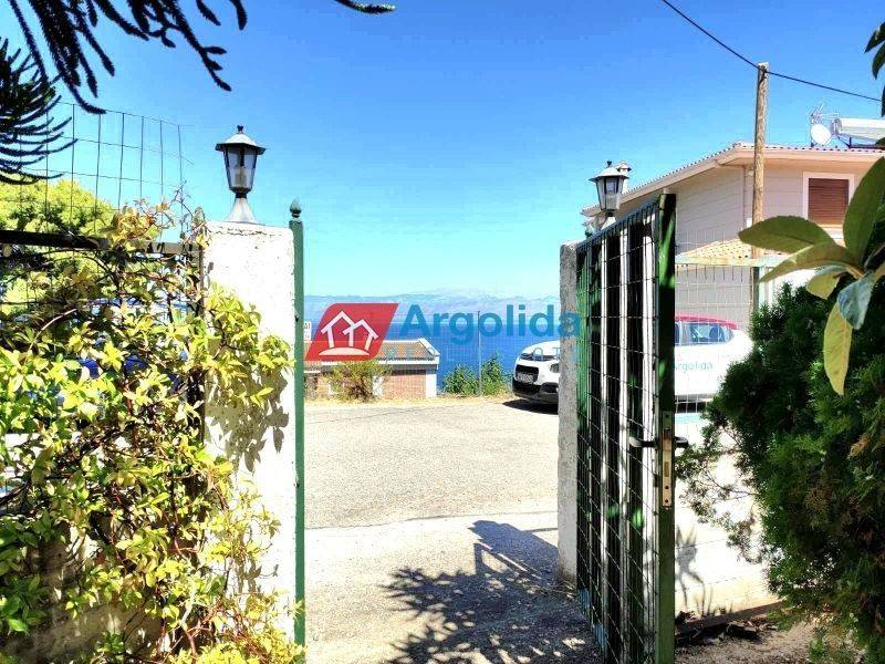 Θέα από μπαλκόνι