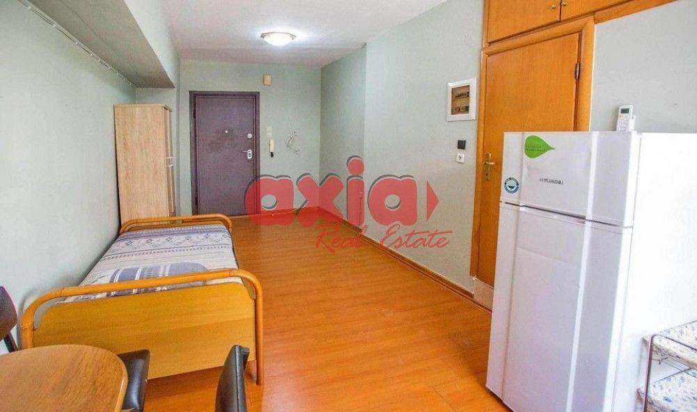 Ενοικιάζεται Studio 30τ.μ. σε ημιόροφο σε πολύ κεντρικό σημείο της πόλης. 
