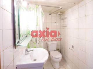 Ενοικιάζεται Studio 30τ.μ. σε ημιόροφο σε πολύ κεντρικό σημείο της πόλης. 