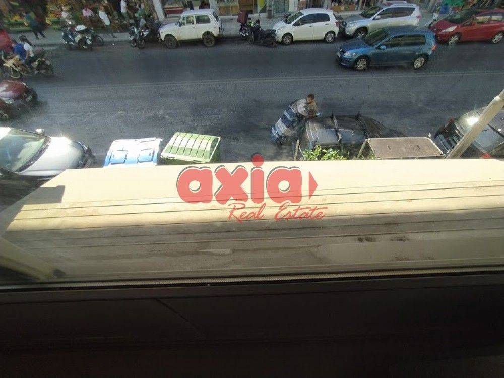 Ενοικιάζεται Studio 30τ.μ. σε ημιόροφο σε πολύ κεντρικό σημείο της πόλης. 