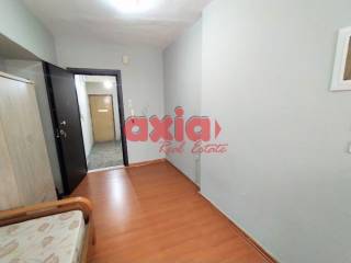 Ενοικιάζεται Studio 30τ.μ. σε ημιόροφο σε πολύ κεντρικό σημείο της πόλης. 