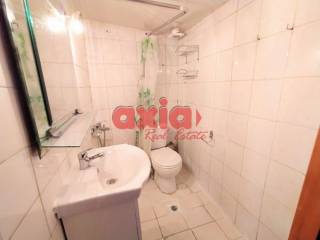 Ενοικιάζεται Studio 30τ.μ. σε ημιόροφο σε πολύ κεντρικό σημείο της πόλης. 