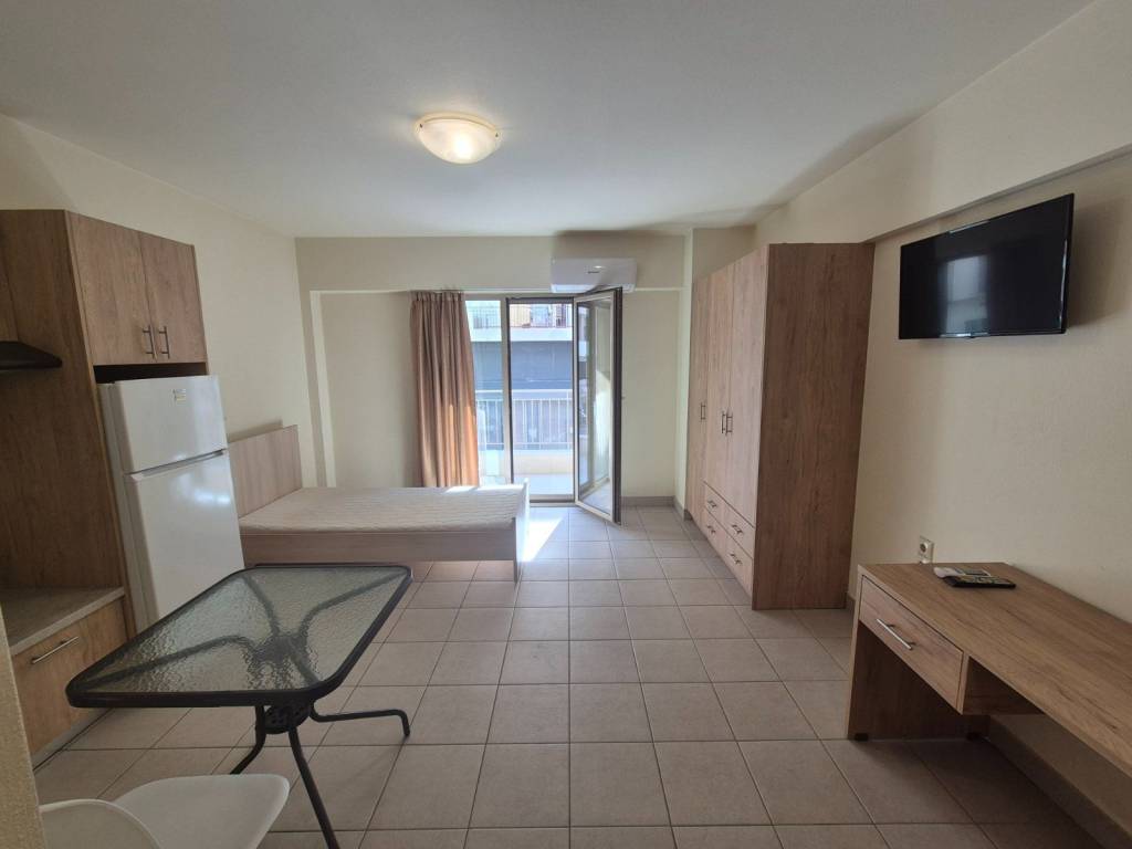 ΣΑΛΟΝΙ-ΥΠΝΟΔΩΜΑΤΙΟ