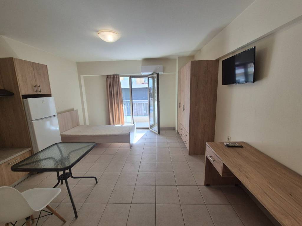 ΣΑΛΟΝΙ-ΥΠΝΟΔΩΜΑΤΙΟ