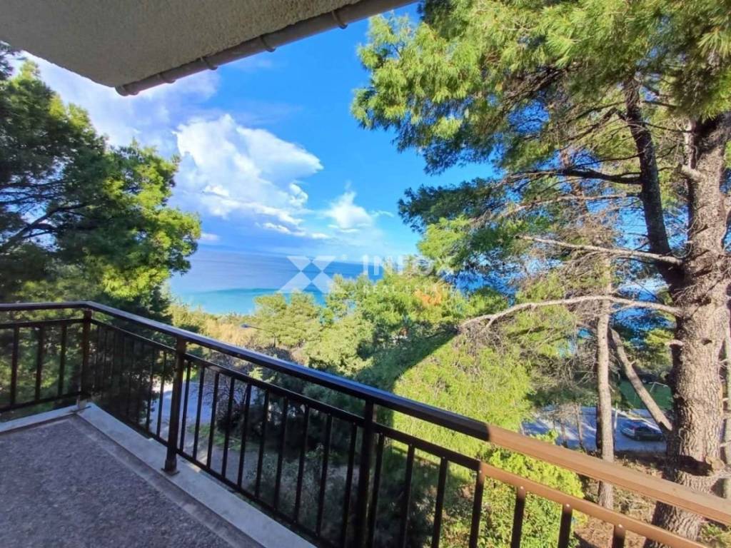 Θέα από μπαλκόνι