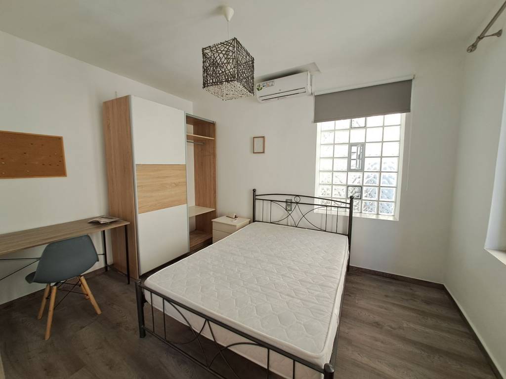 1-Ο Υ/Δ + ΝΕΟ INVERTER KLIMATISTIKO 12ARI+ΣΥΡΟΜΕΝΗ ΝΤΟΥΛΑΠΑ