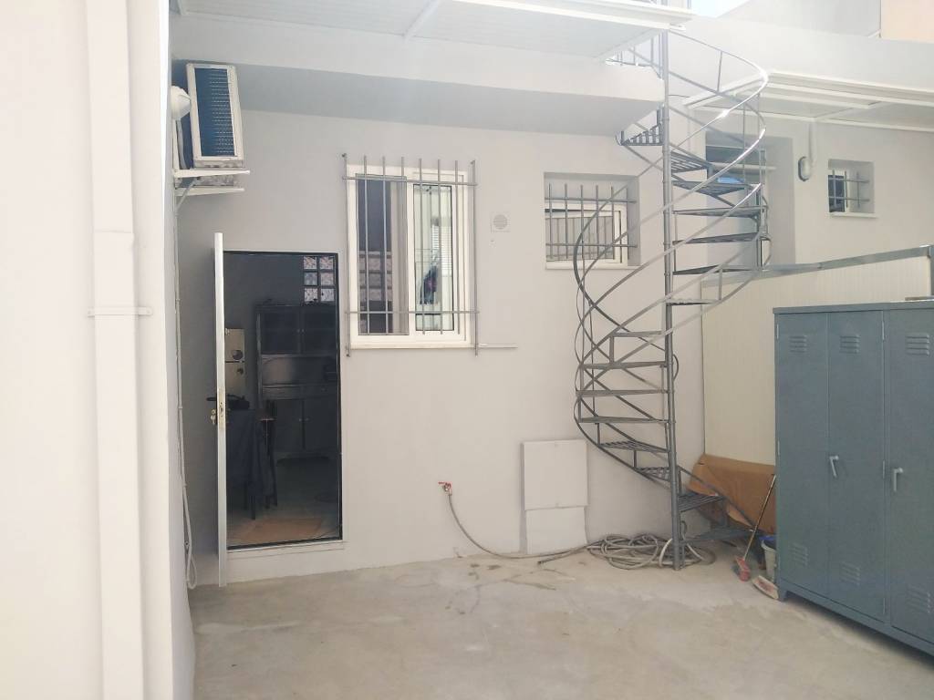 ΑΥΛΗ -ΣΧΗΜΑ Γ , ΜΕ ΝΤΟΥΛΑΠΑ ΑΠΟΘ/Ης +4ΤΜ ΑΠΟΘ/Η ΣΤΗ ΤΑΡΑΤΣΑ