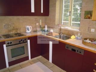 FULLY EQUIPMENT KITCHEN