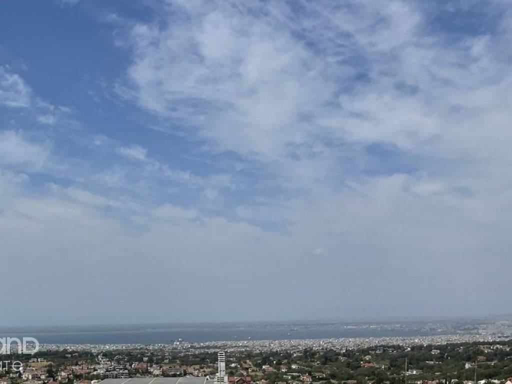 Forumland Real Estate, Απεριόριστη Θέα