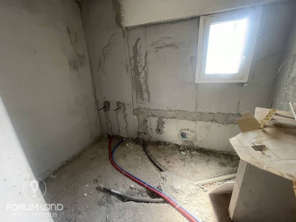 Forumland Real Estate, Μπάνιο